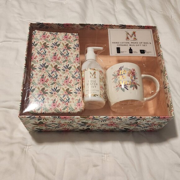 Mia Charro Hand Lotion, Makeup Bag & Ceramic Mug Gift Set - Picture 1 of 10